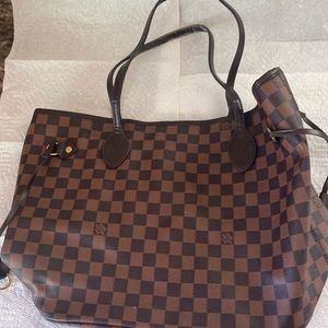 Demier Never Full Louis Vuitton Tote Bag